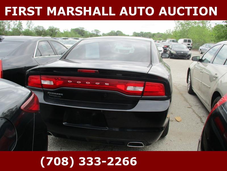 Dodge Charger 4dr Sdn SE RWD 2014