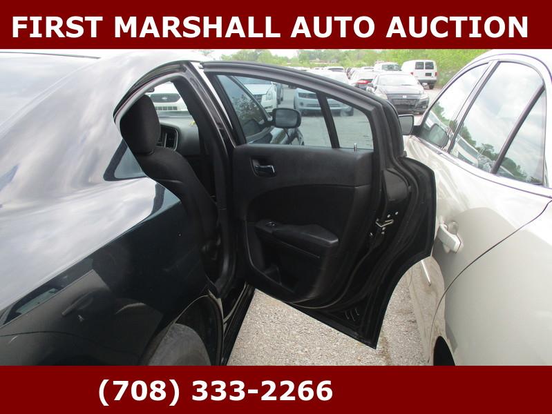 Dodge Charger 4dr Sdn SE RWD 2014