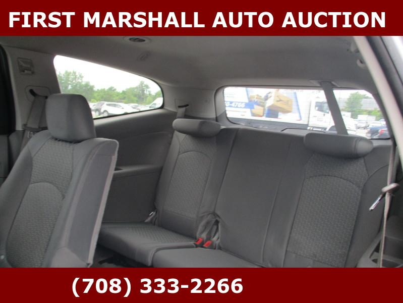 Chevrolet Traverse AWD 4dr LS 2010