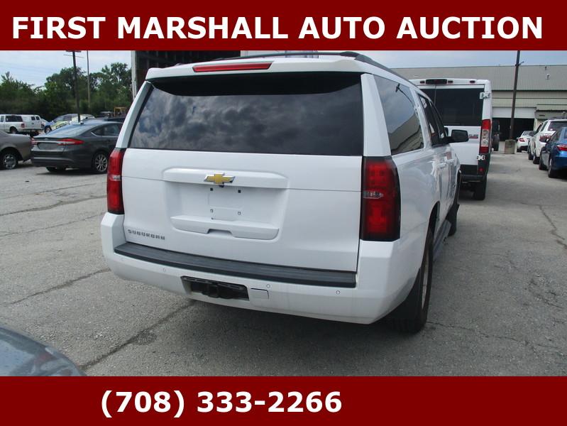 Chevrolet Suburban  2015