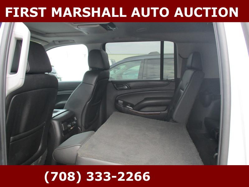 Chevrolet Suburban  2015