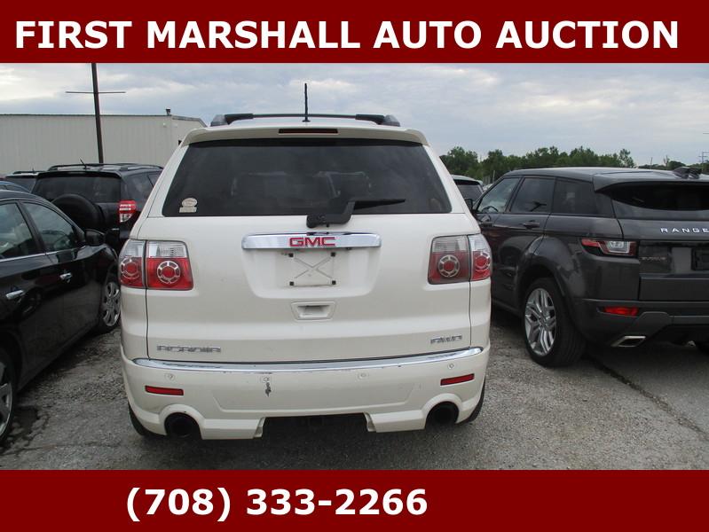 GMC Acadia  2012