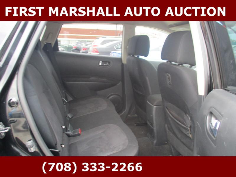 Nissan Rogue  2011