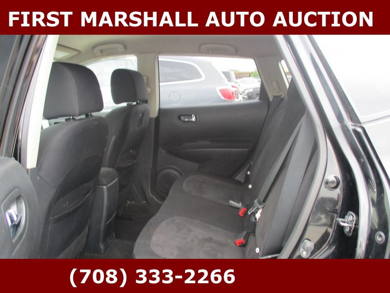 Nissan Rogue  2011