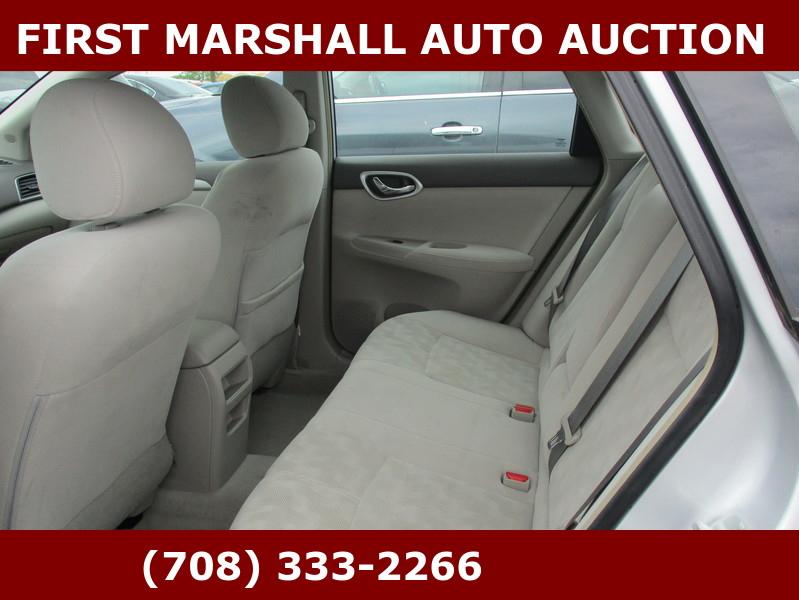 Nissan Sentra 4dr Sdn I4 CVT SV 2013