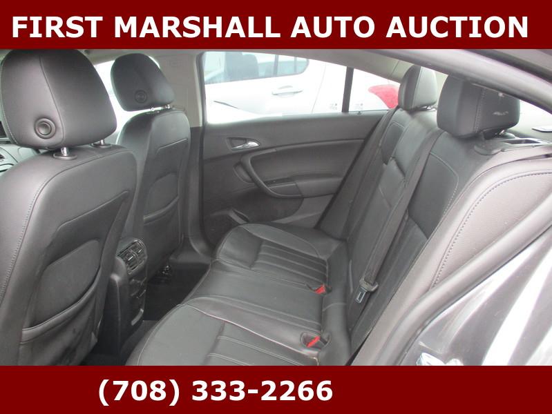Buick Regal  2011