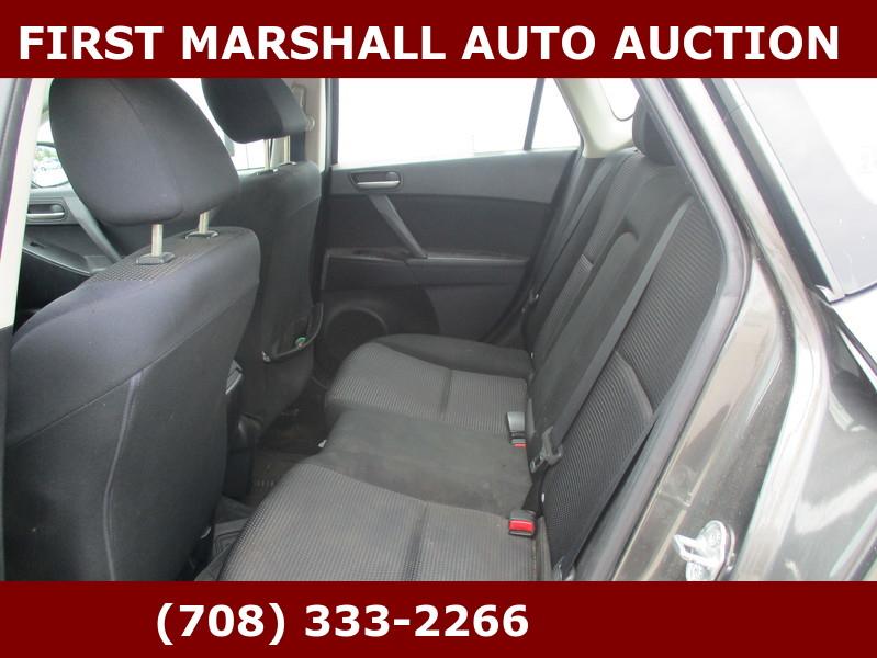 Mazda MAZDA3  2013