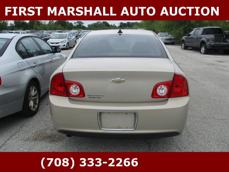 Chevrolet Malibu  2012
