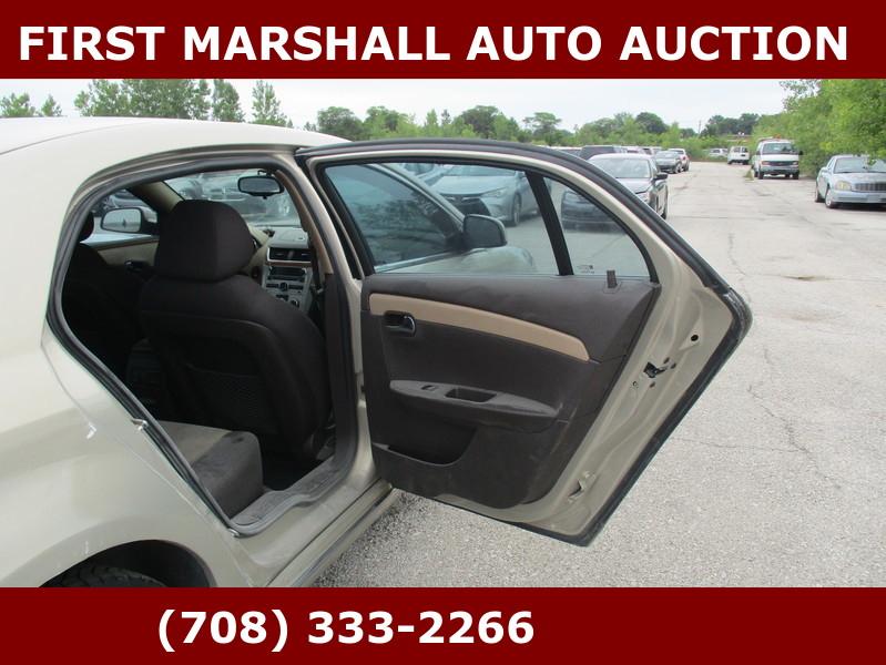 Chevrolet Malibu  2012