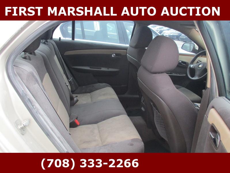 Chevrolet Malibu  2012