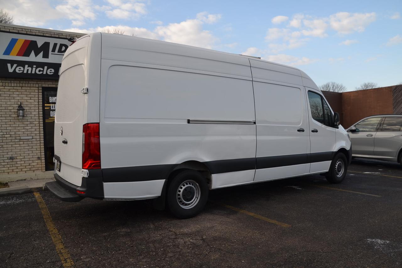 Mercedes-Benz Sprinter 2500 170-in. WB 2023
