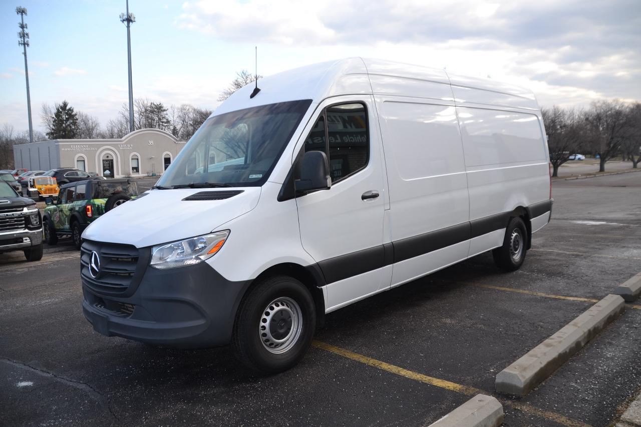 Mercedes-Benz Sprinter 2500 170-in. WB 2023
