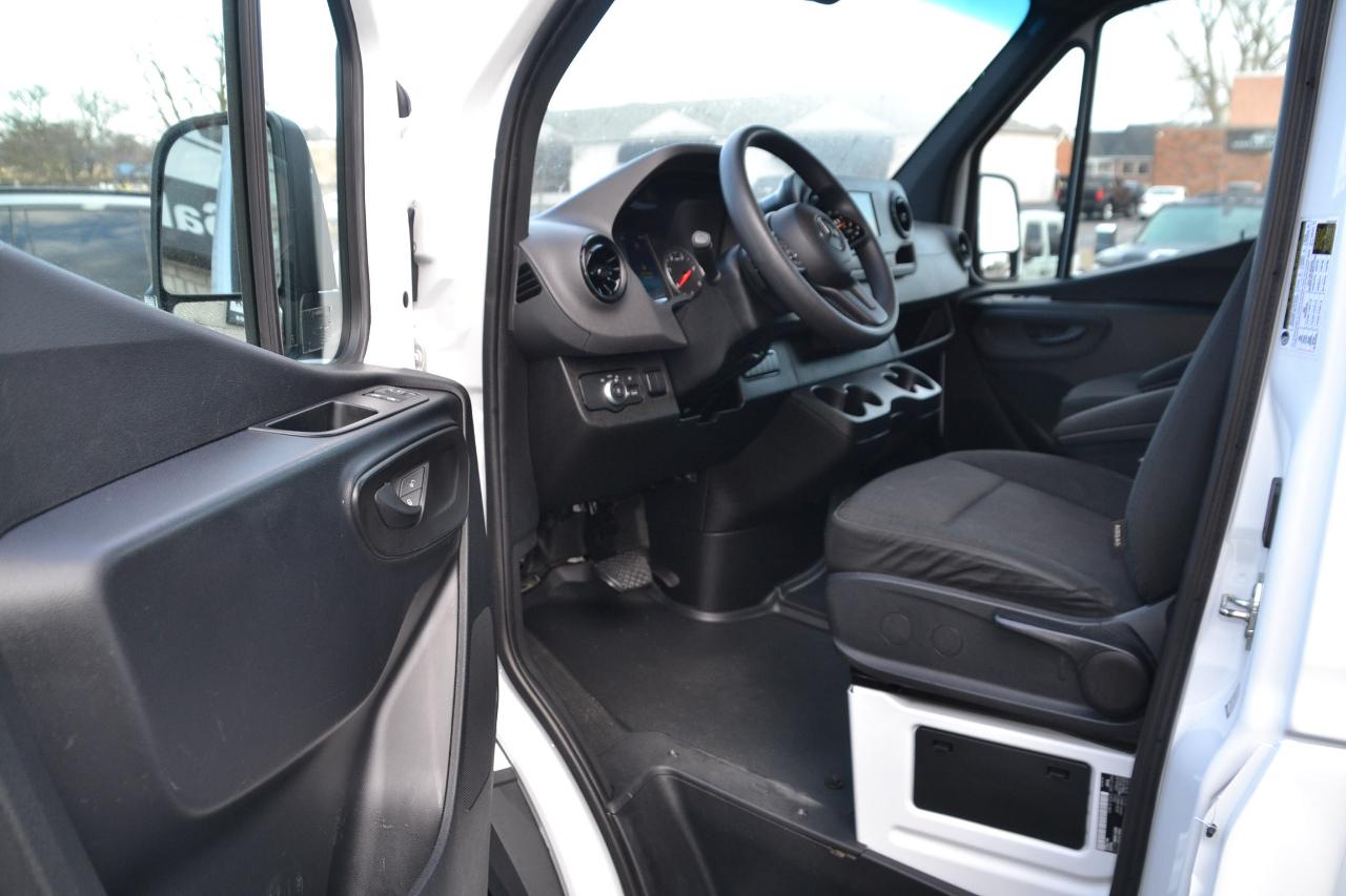 Mercedes-Benz Sprinter 2500 170-in. WB 2023
