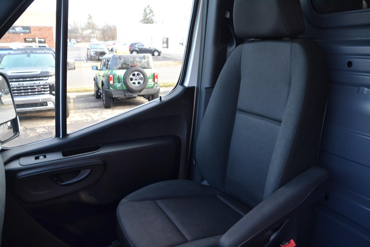 Mercedes-Benz Sprinter 2500 170-in. WB 2023