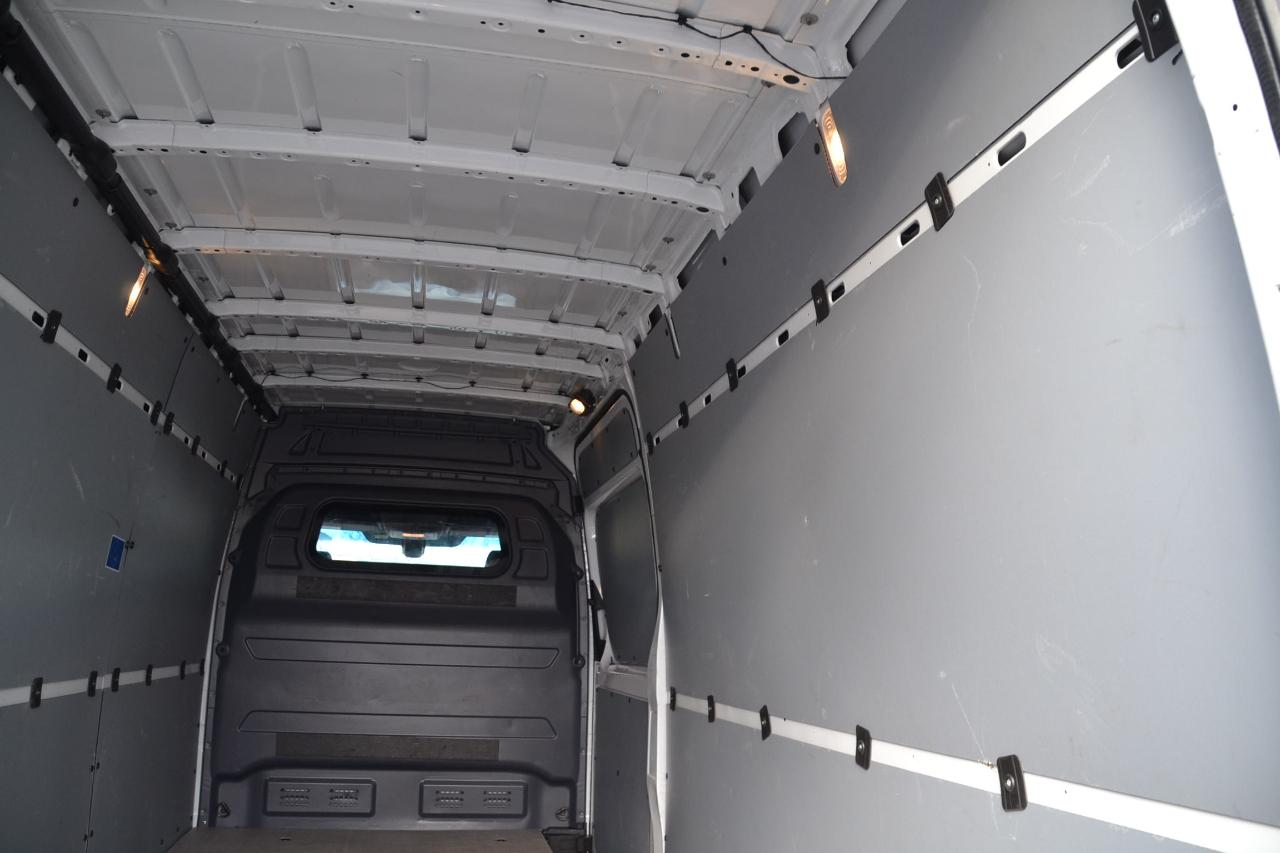 Mercedes-Benz Sprinter 2500 170-in. WB 2023