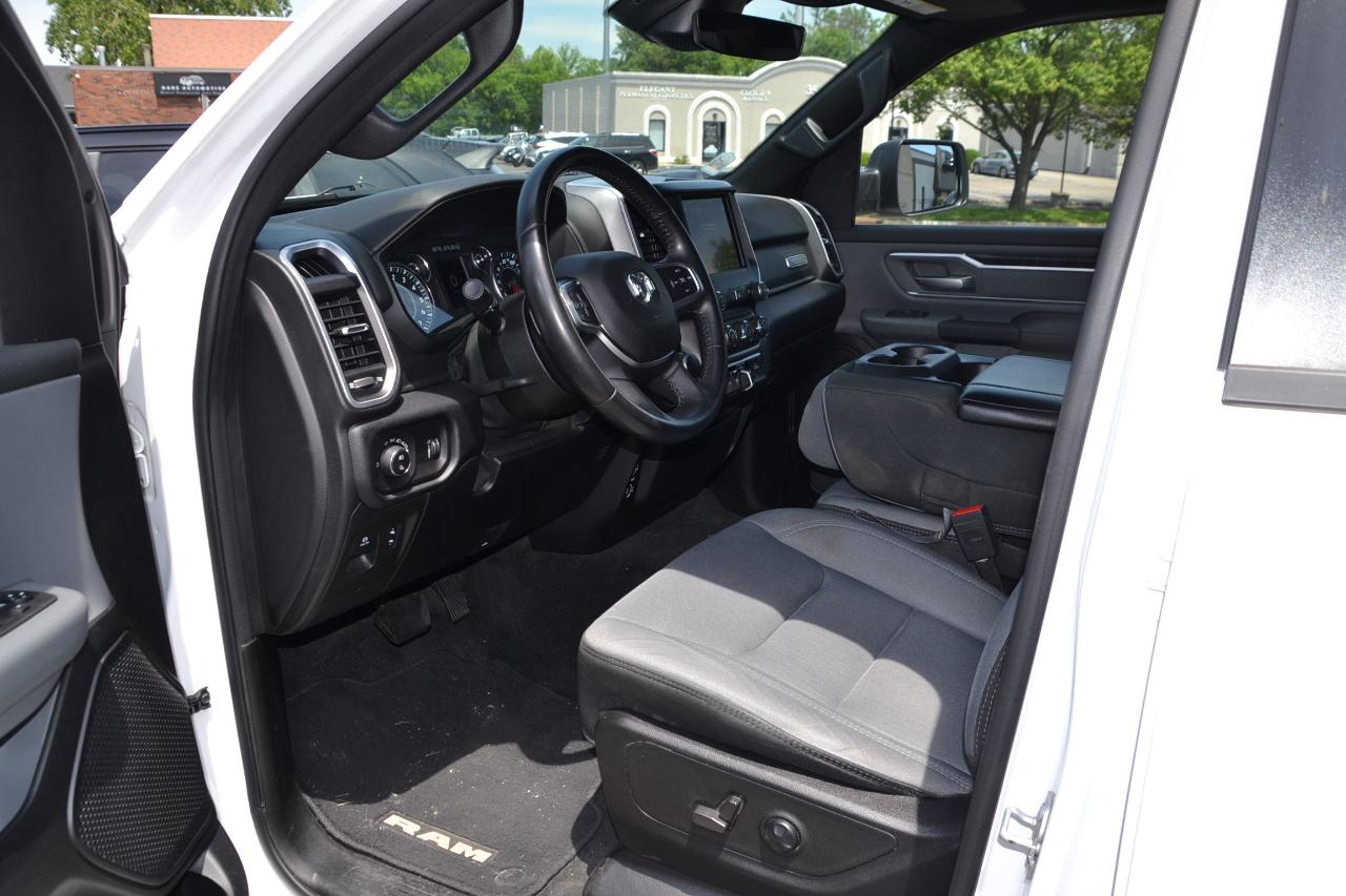 RAM 1500 Big Horn Quad Cab 4WD 2021