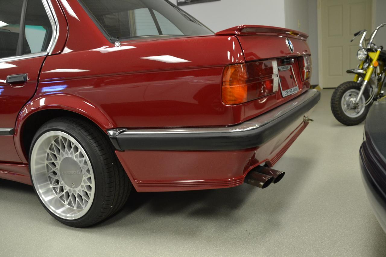 BMW 320i  1985