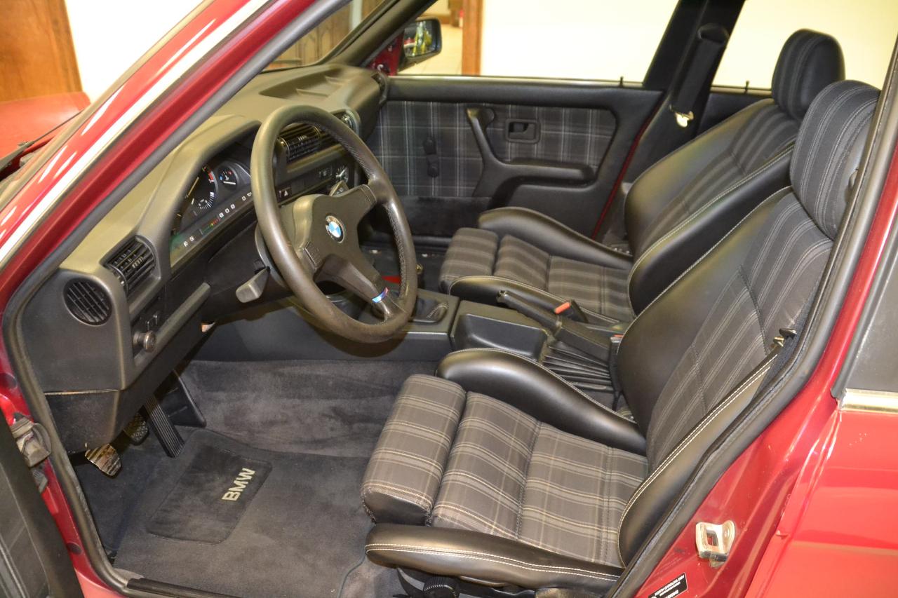 BMW 320i  1985