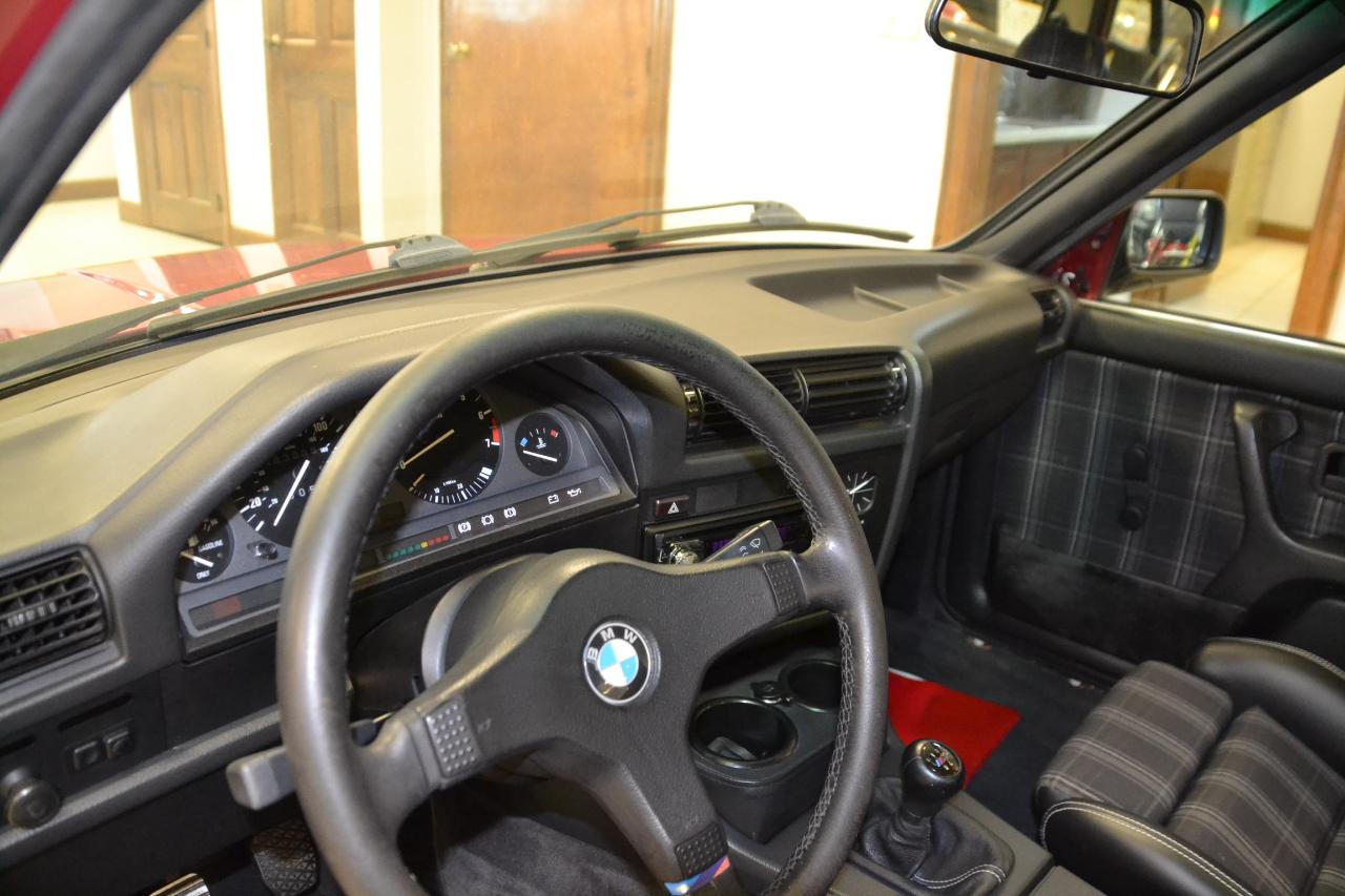 BMW 320i  1985