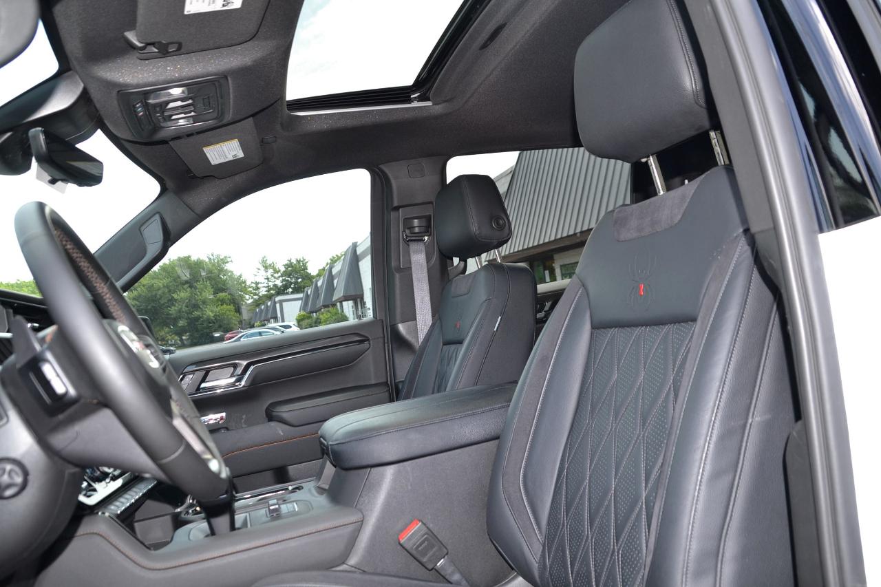 GMC Sierra 1500 AT4 Crew Cab 4WD 2024