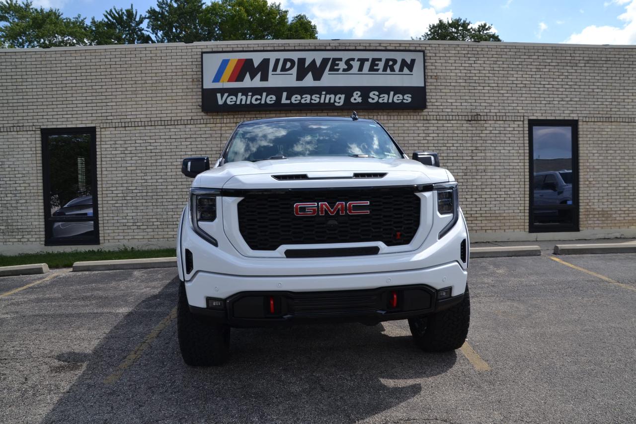GMC Sierra 1500 AT4 Crew Cab 4WD 2024