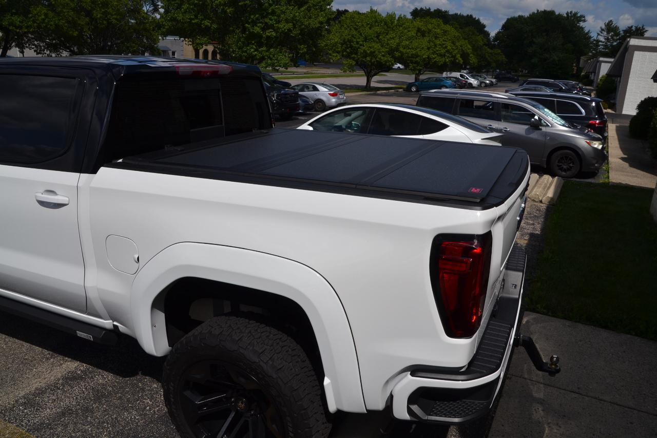 GMC Sierra 1500 AT4 Crew Cab 4WD 2024