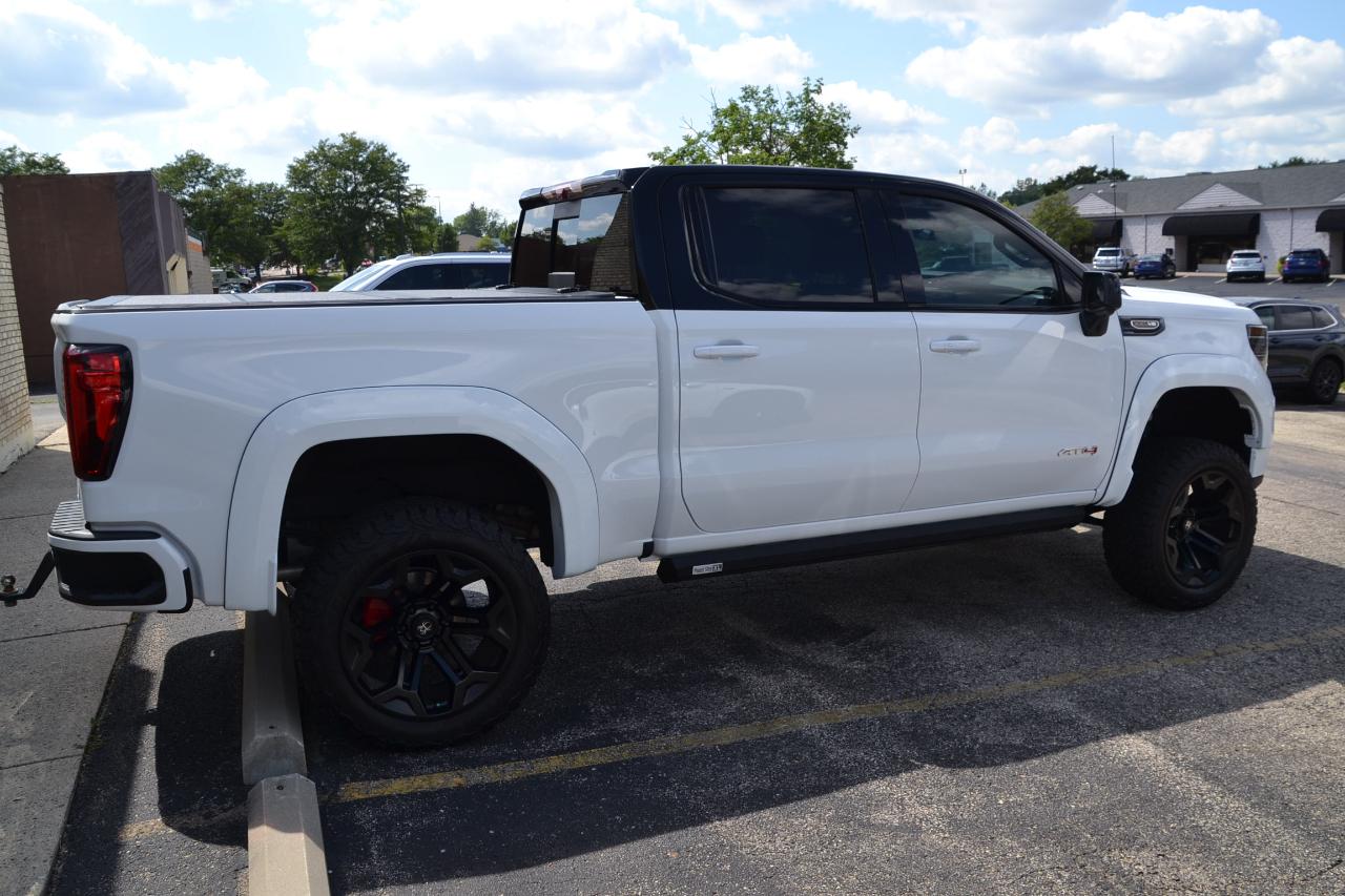 GMC Sierra 1500 AT4 Crew Cab 4WD 2024