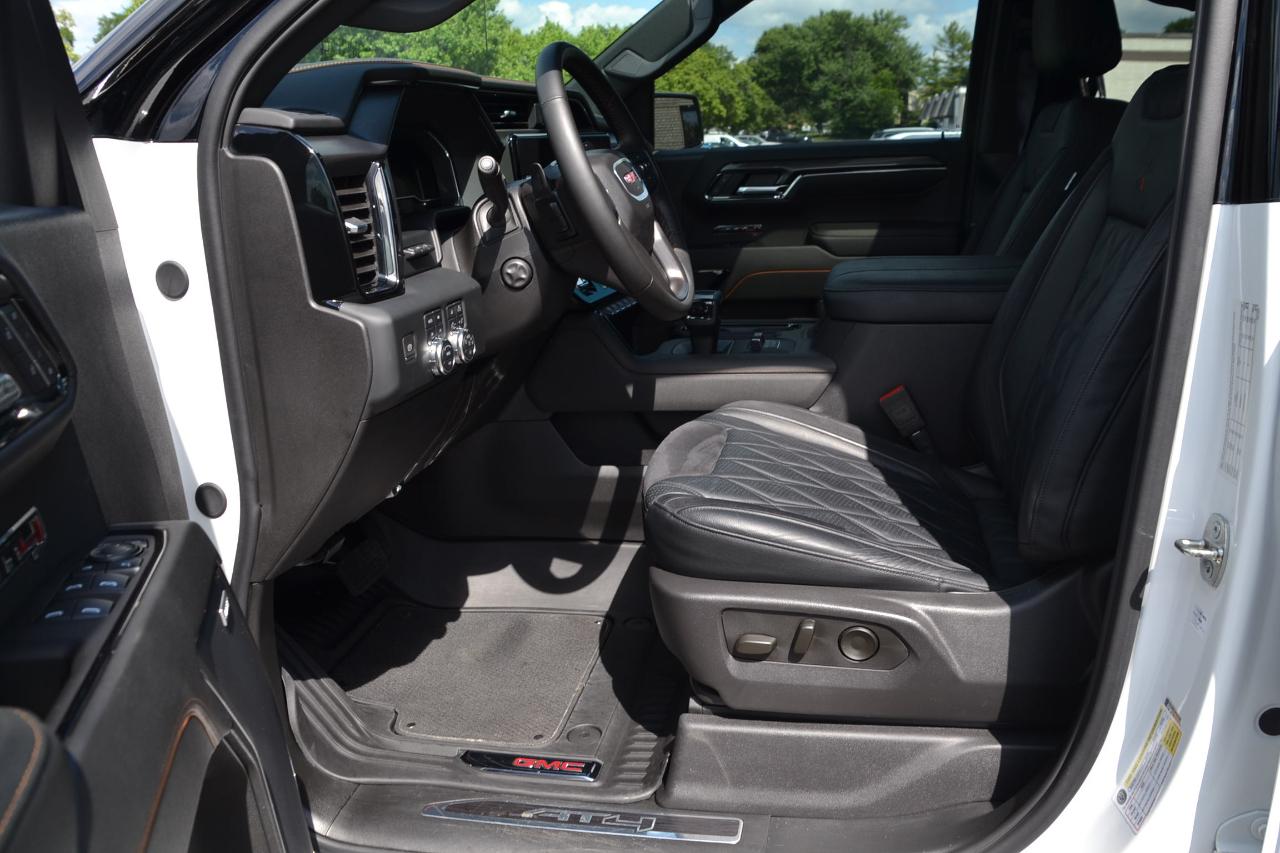 GMC Sierra 1500 AT4 Crew Cab 4WD 2024