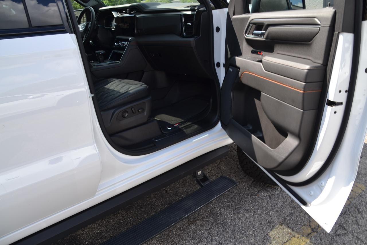 GMC Sierra 1500 AT4 Crew Cab 4WD 2024