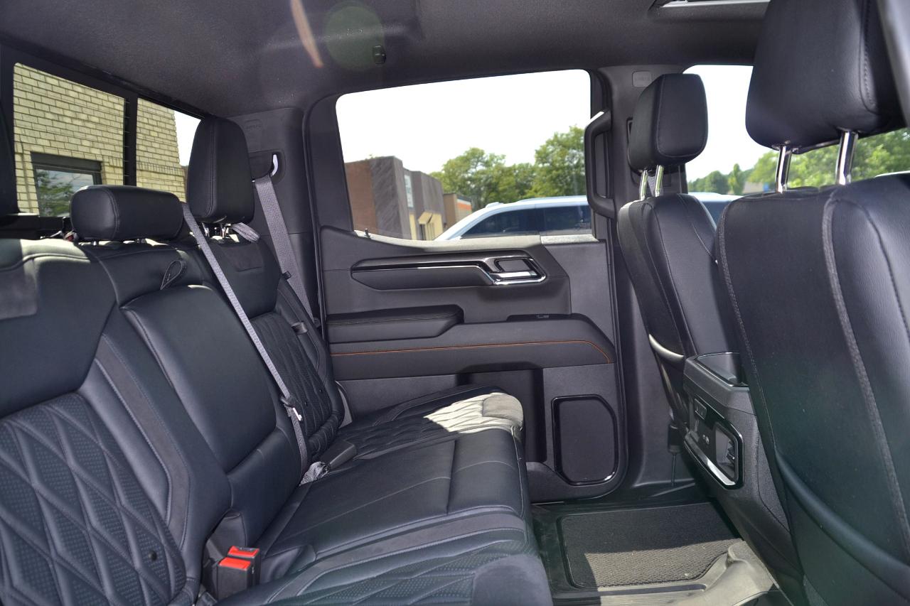 GMC Sierra 1500 AT4 Crew Cab 4WD 2024