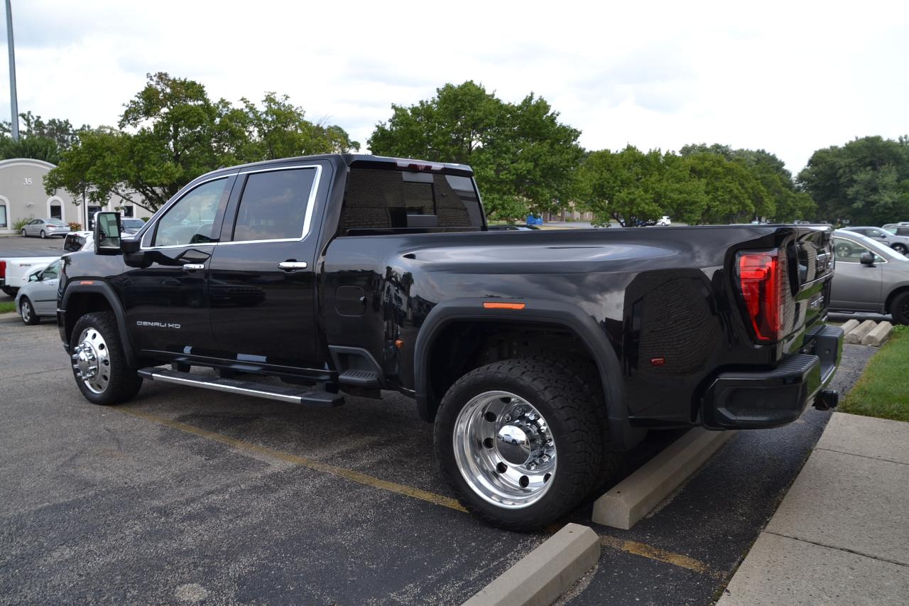 GMC Sierra 3500HD Denali Crew Cab Long Box 4WD 2021