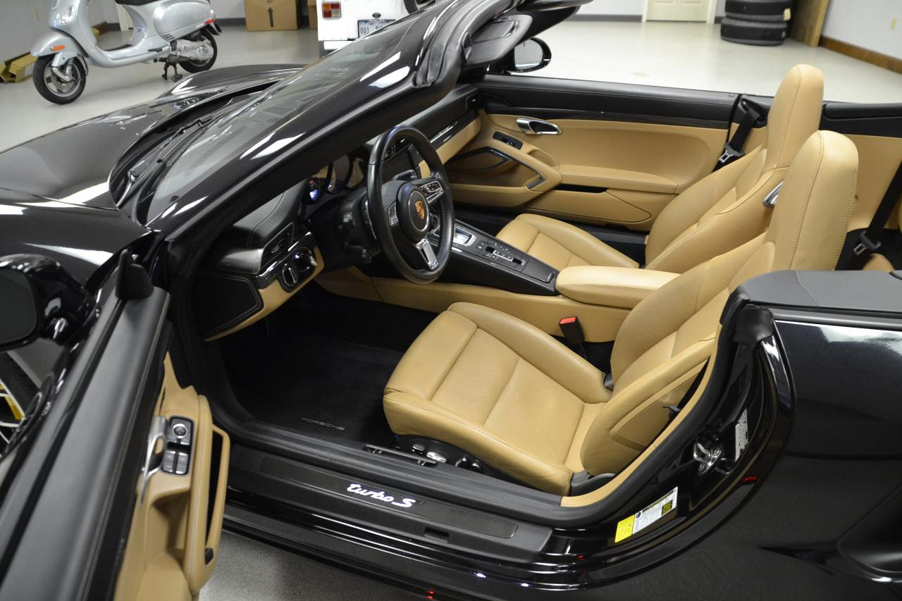 Porsche 911 Turbo S Cabriolet 2019