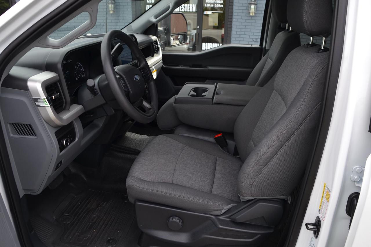 Ford F-450 SD XL Crew Cab DRW 4WD 2026