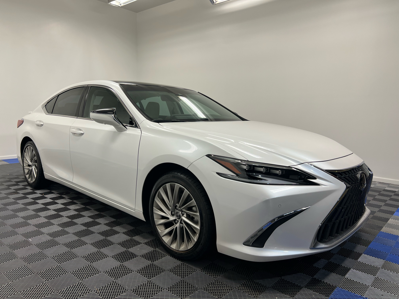 Lexus ES ES 350 Ultra Luxury FWD 2022