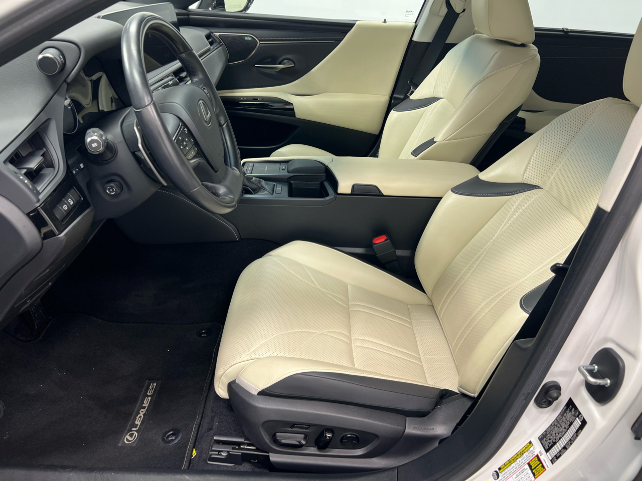 Lexus ES ES 350 Ultra Luxury FWD 2022