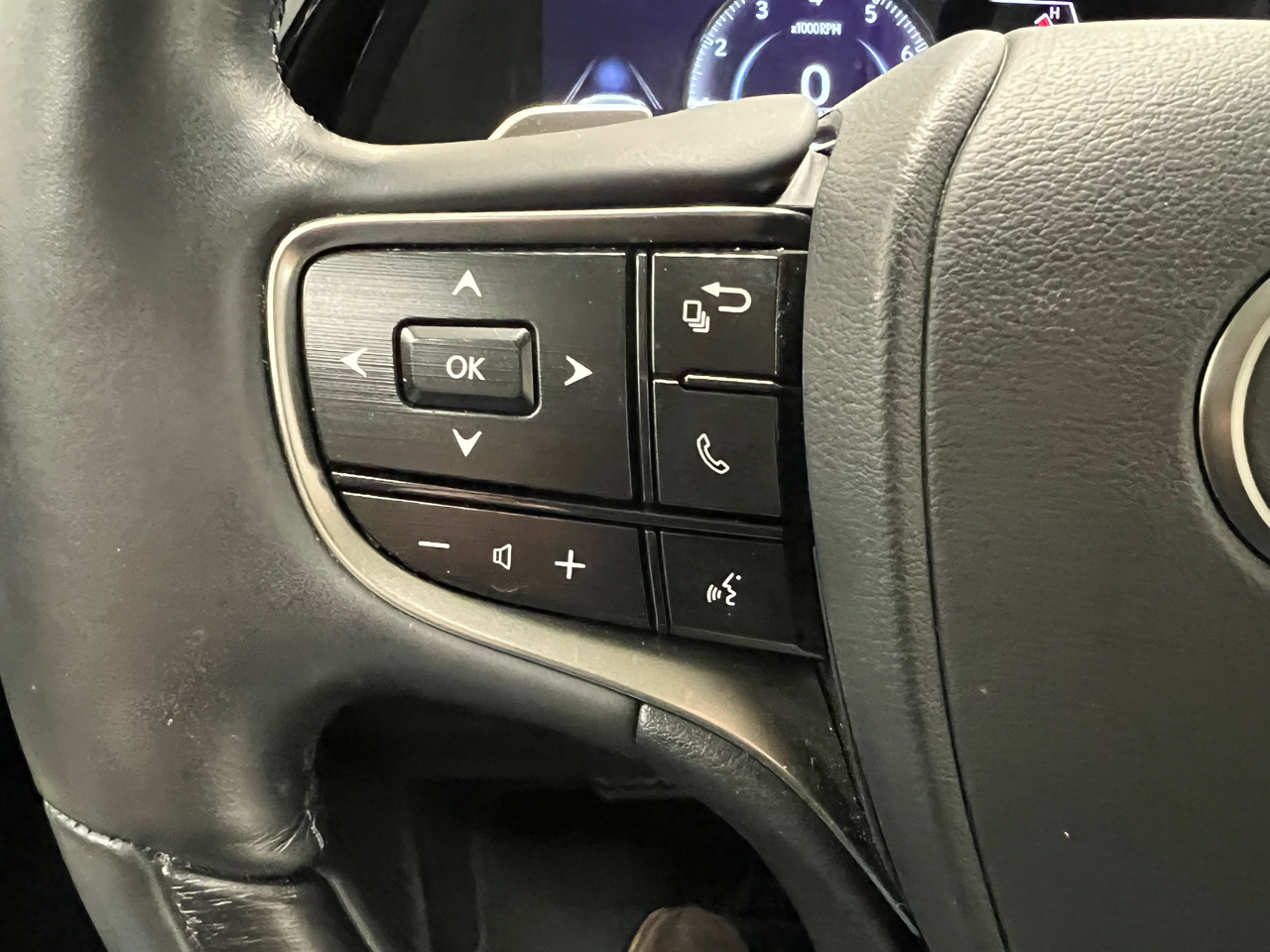 Lexus ES ES 350 Ultra Luxury FWD 2022