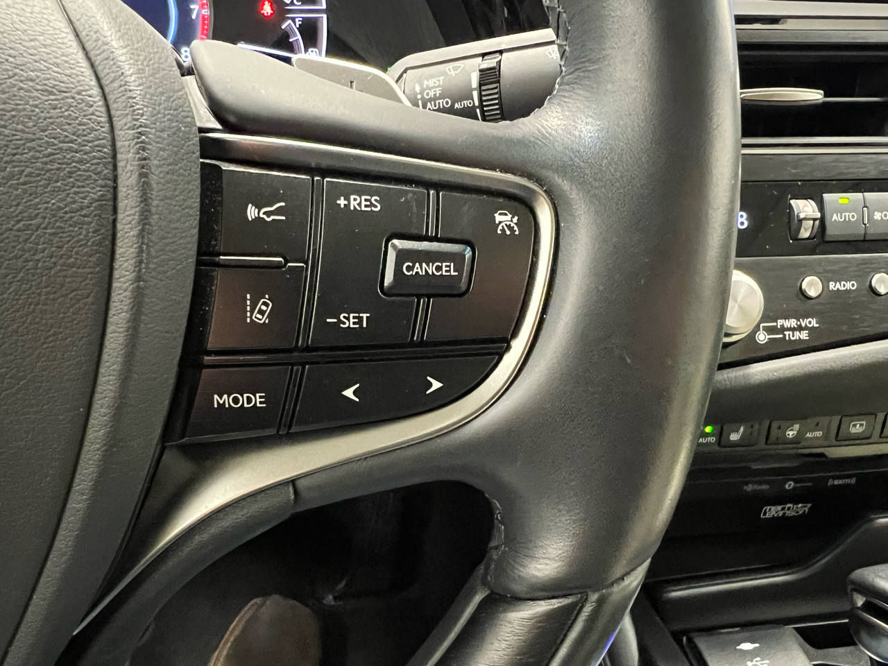 Lexus ES ES 350 Ultra Luxury FWD 2022