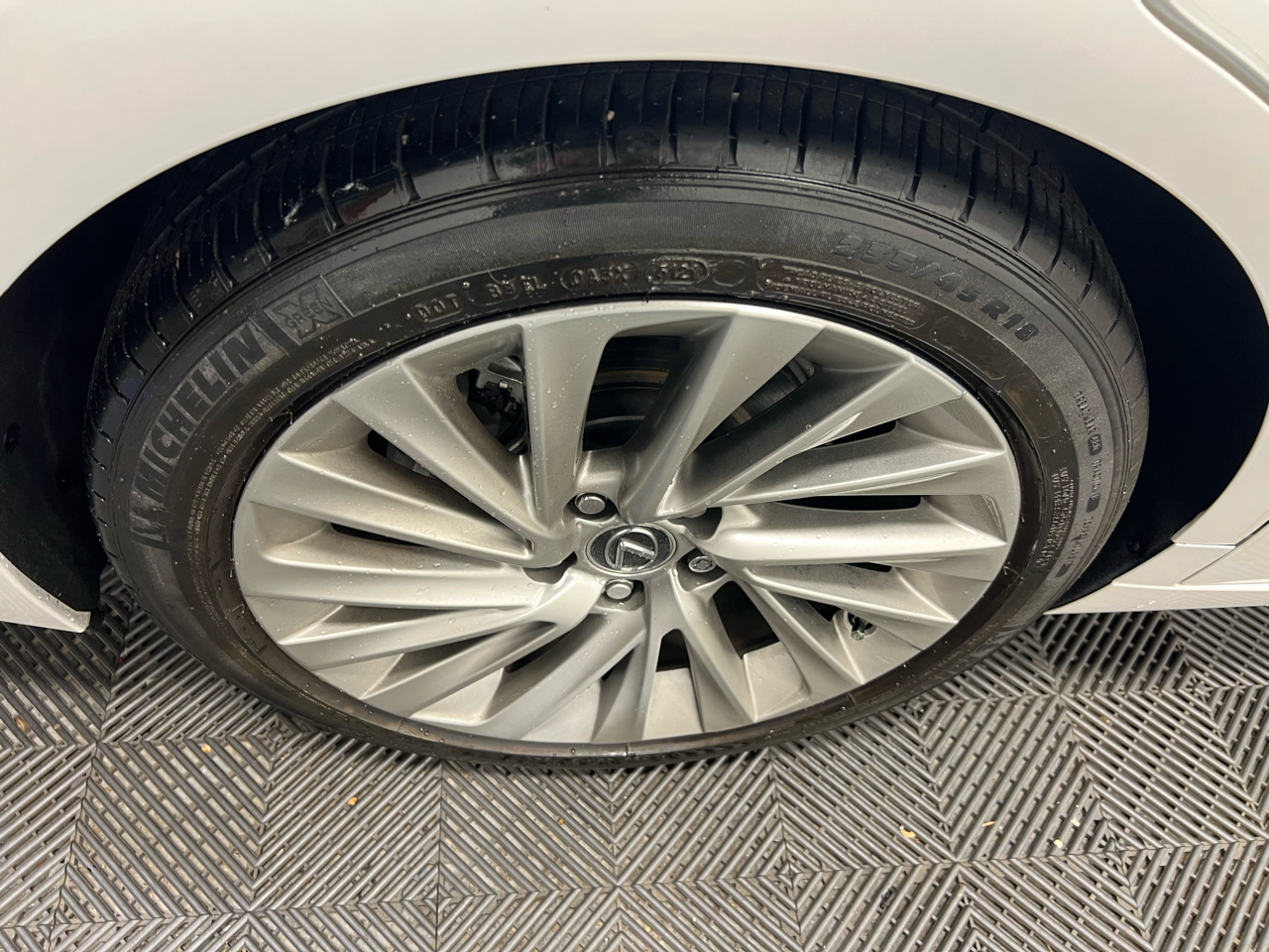 Lexus ES ES 350 Ultra Luxury FWD 2022