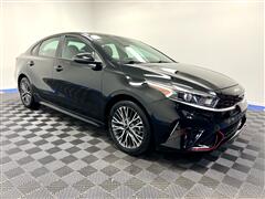 2023 Kia Forte  2023 Kia Forte