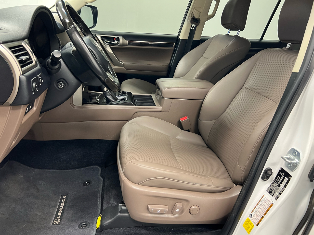 2020 Lexus GX 460 Premium photo 4