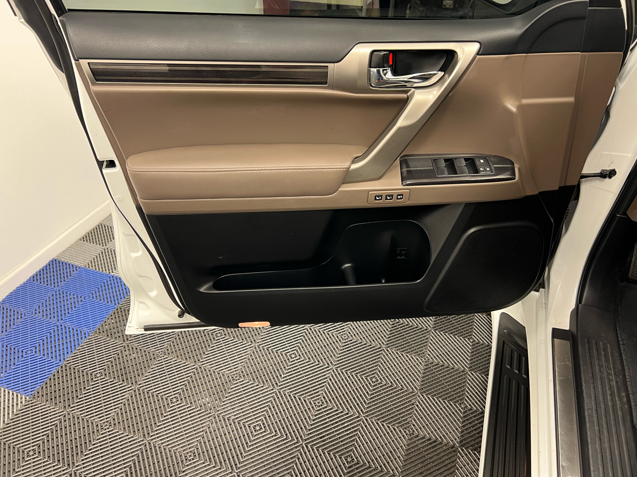 2020 Lexus GX 460 Premium photo 5