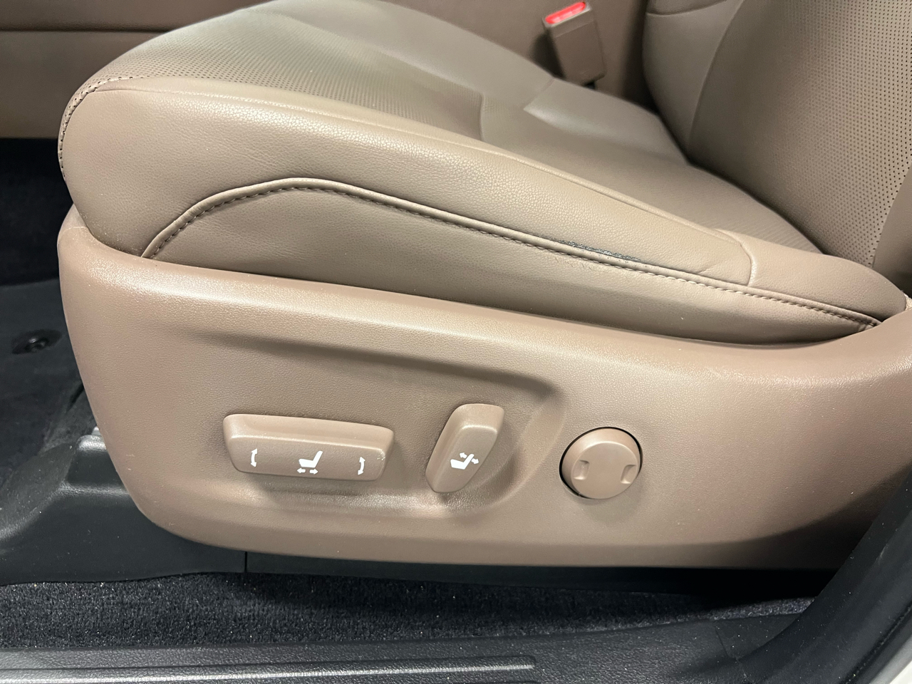 2020 Lexus GX 460 Premium photo 7