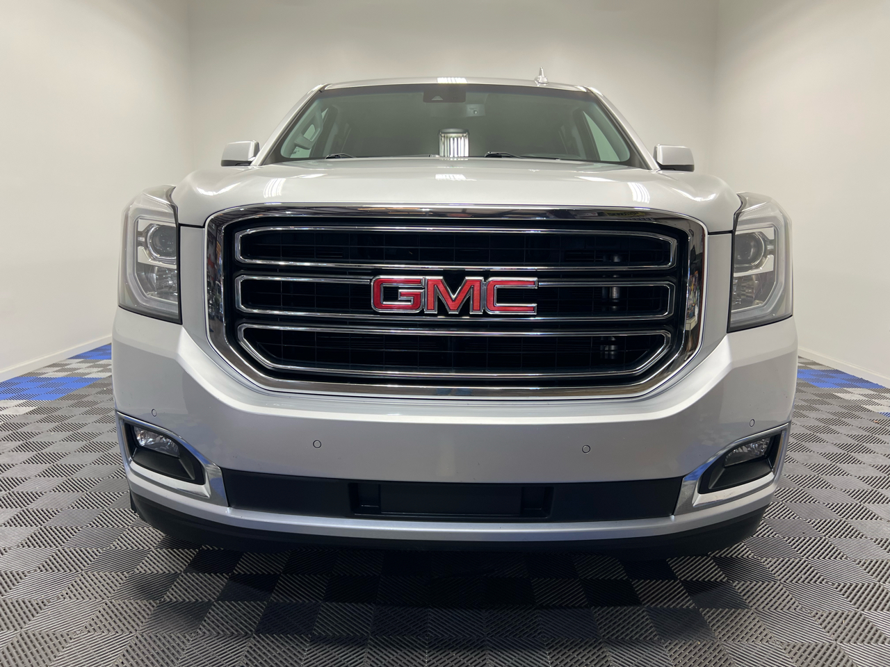 2017 Gmc Yukon XL SLT photo 2