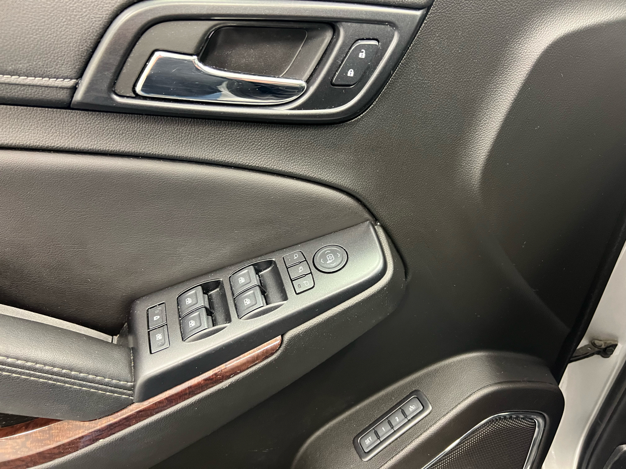 2017 Gmc Yukon XL SLT photo 6