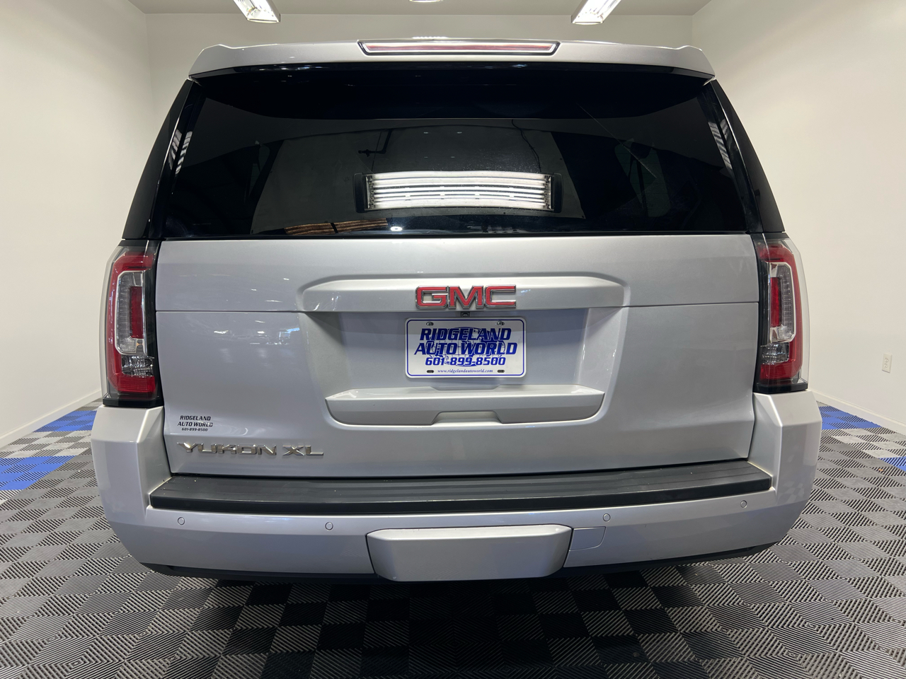 2017 Gmc Yukon XL SLT photo 12