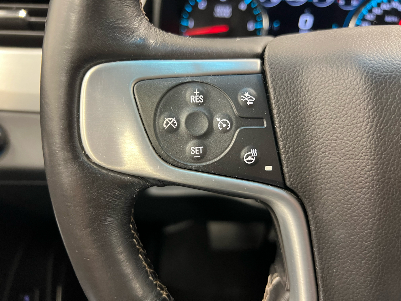 2017 Gmc Yukon XL SLT photo 25