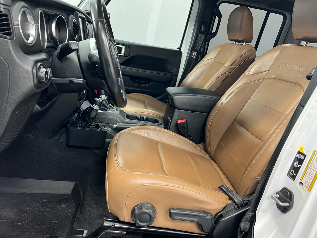 2021 Jeep Wrangler Unlimited Sahara photo 4