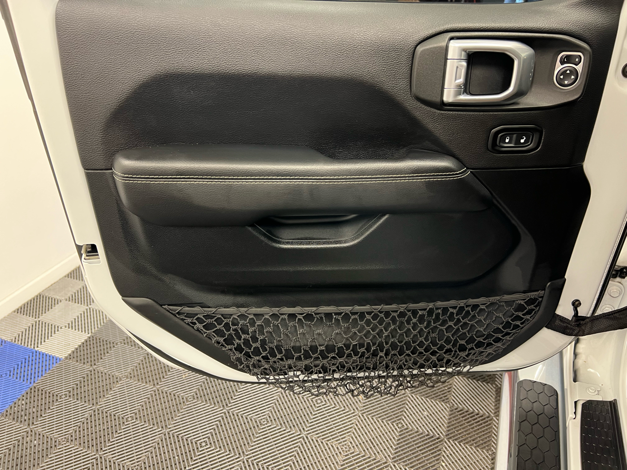 2021 Jeep Wrangler Unlimited Sahara photo 5