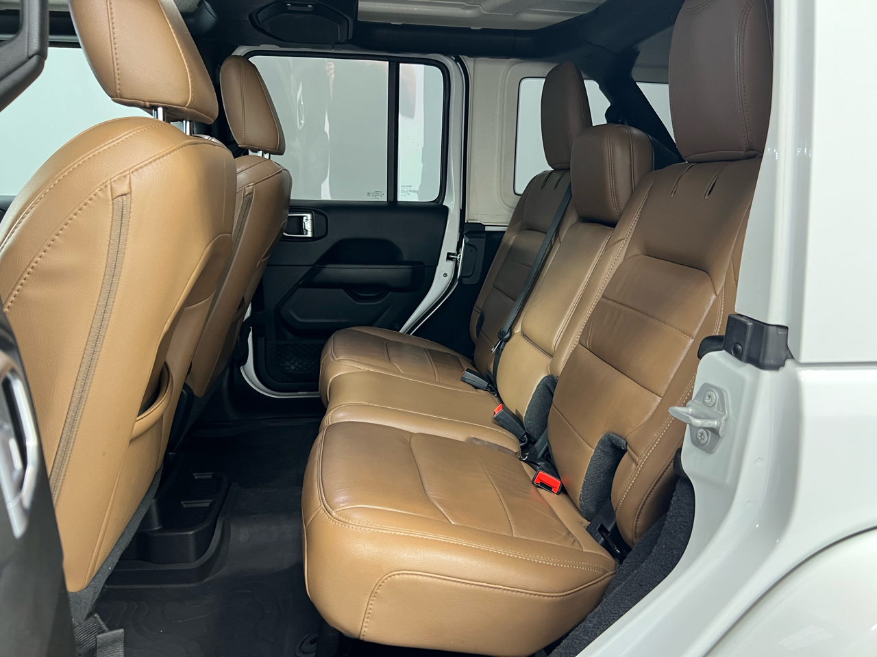 2021 Jeep Wrangler Unlimited Sahara photo 8