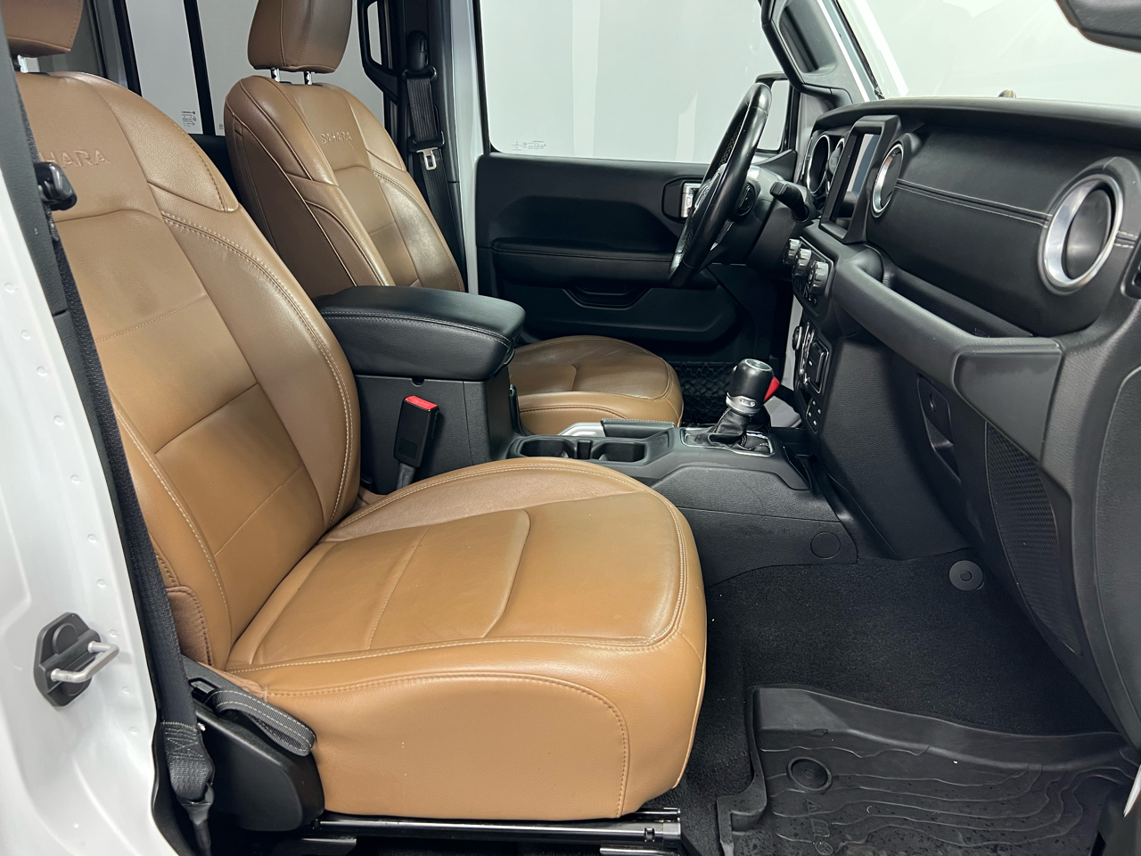 2021 Jeep Wrangler Unlimited Sahara photo 12